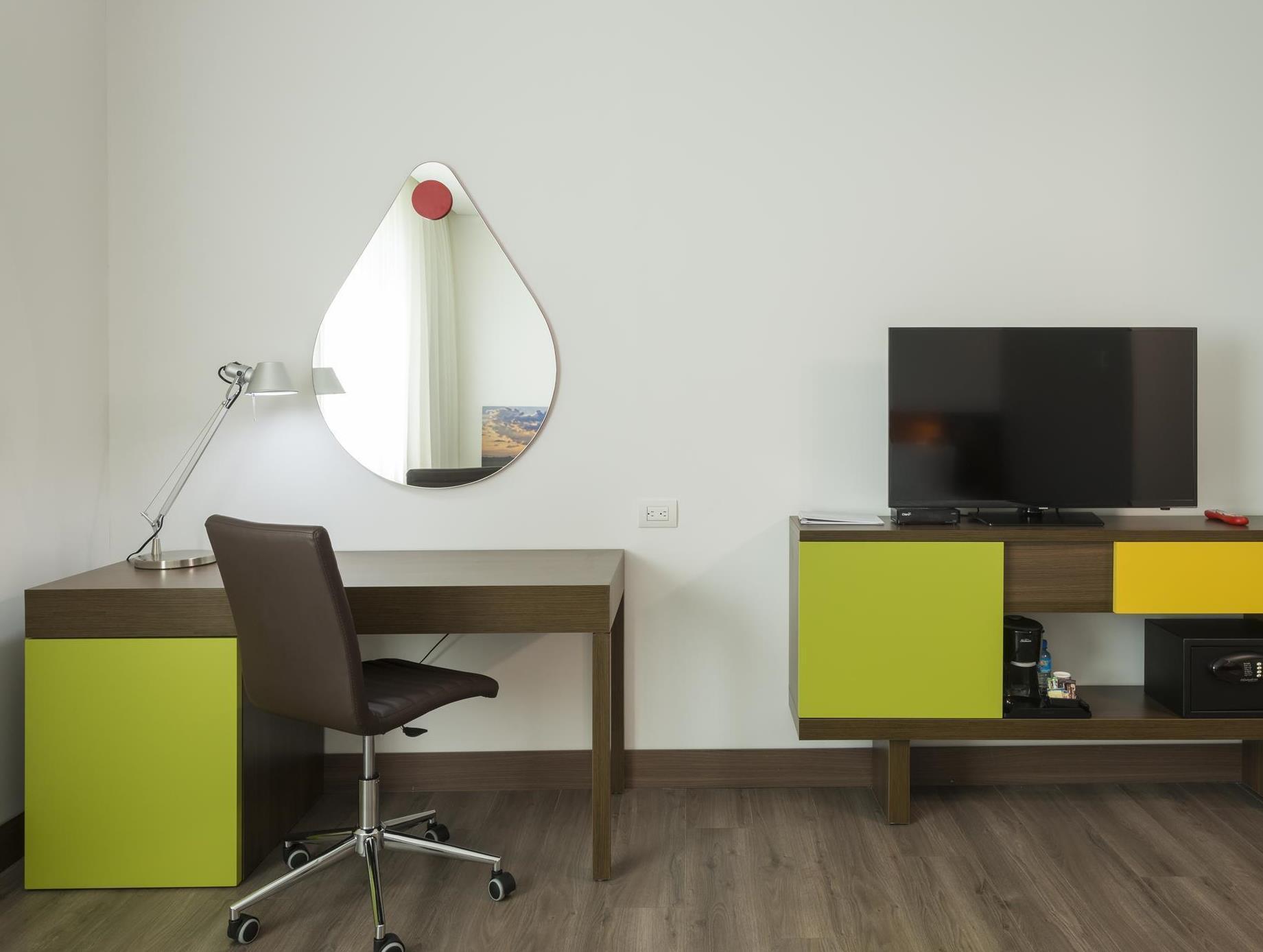 מלון Hampton By Hilton יופאל מראה חיצוני תמונה